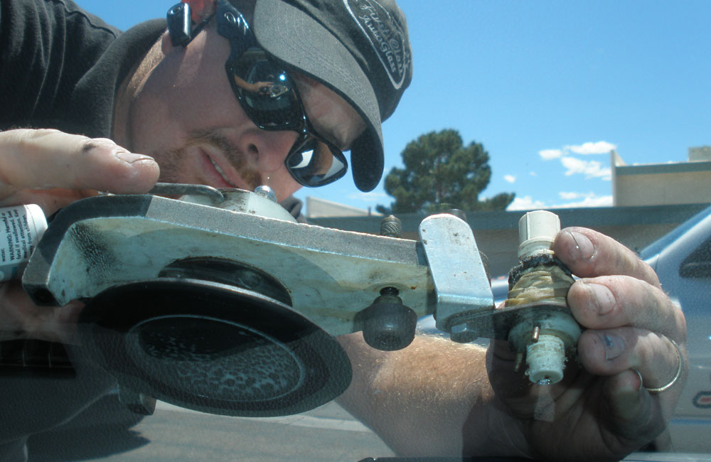  Auto Glass  Las Vegas NV Auto Glass Installation » Auto Glass Repair